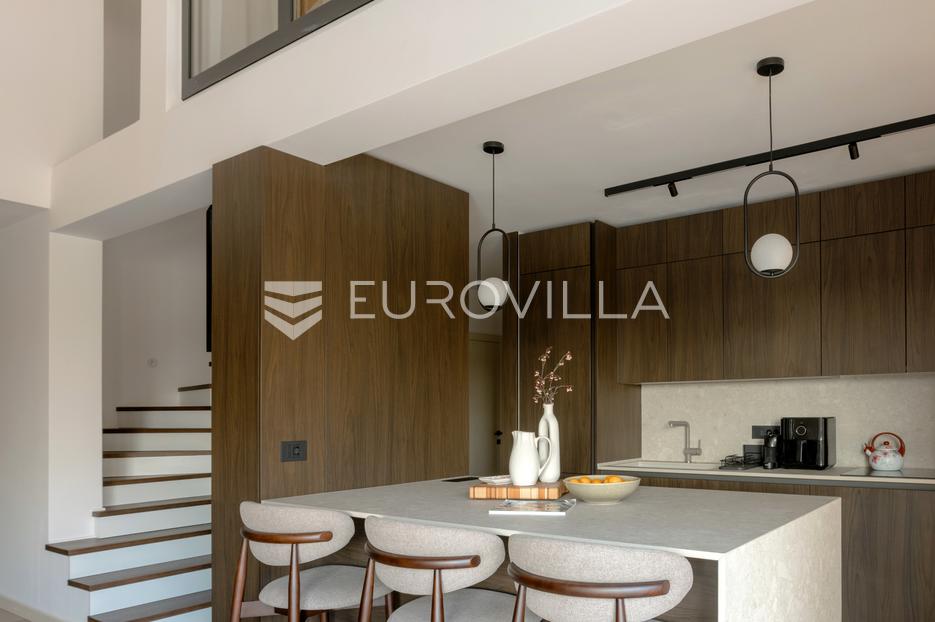 Casa In vendita -  Kaštelir-Labinci