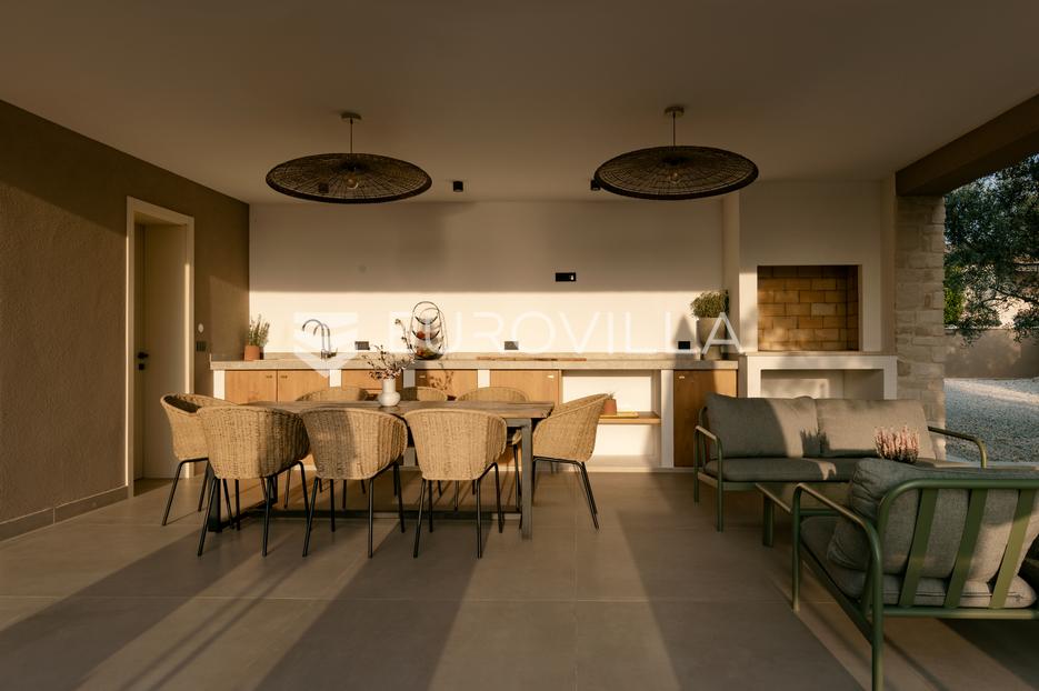 Casa In vendita -  Kaštelir-Labinci