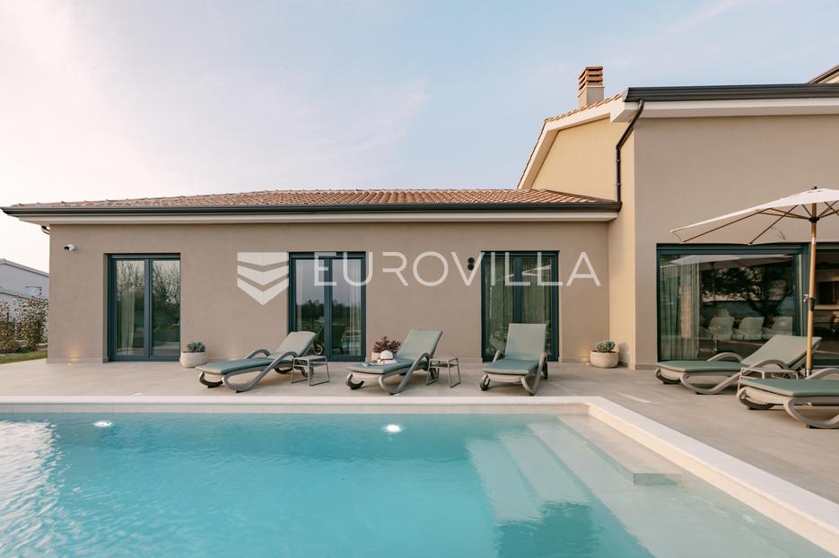Casa In vendita -  Kaštelir-Labinci