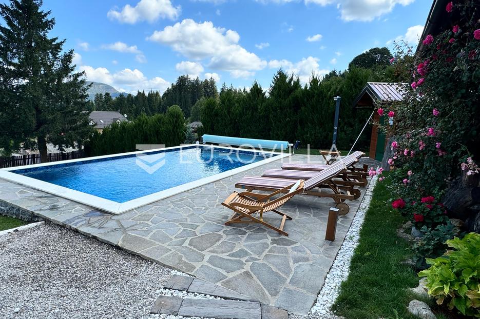Casa In vendita - Primorsko-goranska Ravna Gora