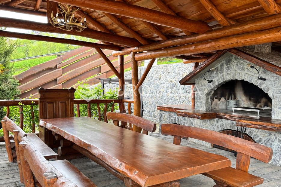 Casa In vendita - Primorsko-goranska Ravna Gora