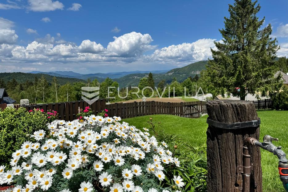 Casa In vendita - Primorsko-goranska Ravna Gora