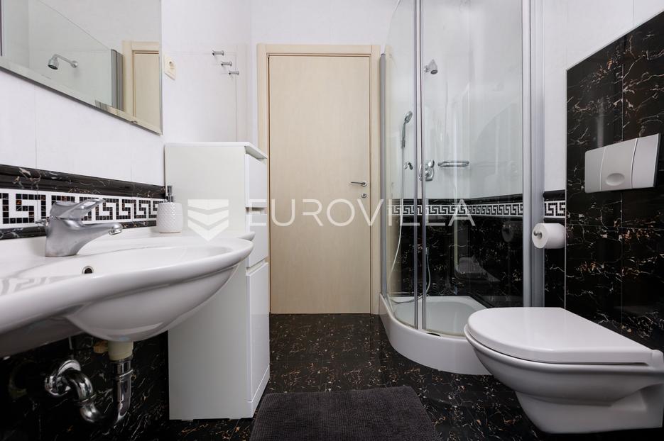 Apartma Na predaj -  Opatija - Okolica