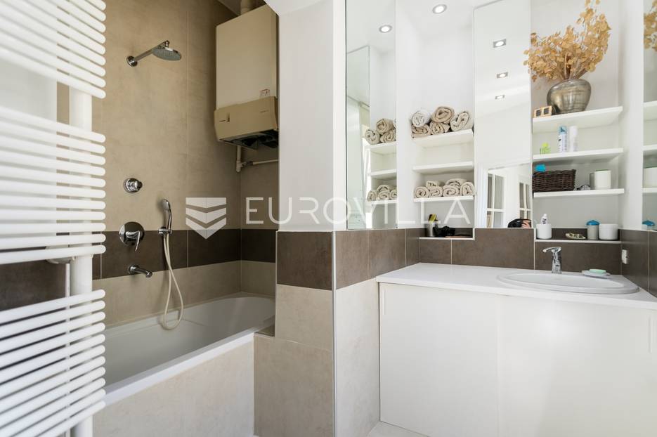 Flat For sale -  Donji Grad