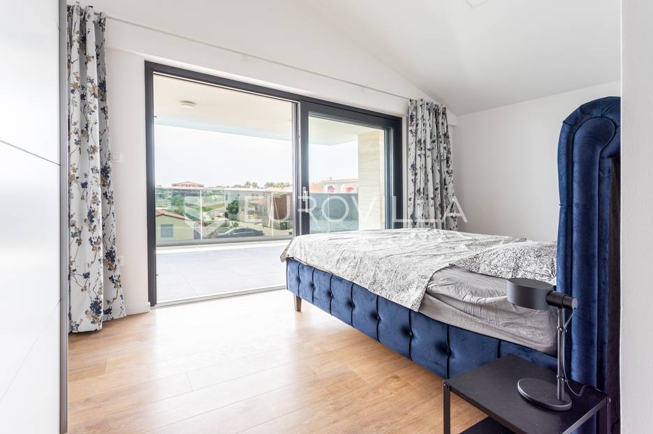House For sale -  Vir