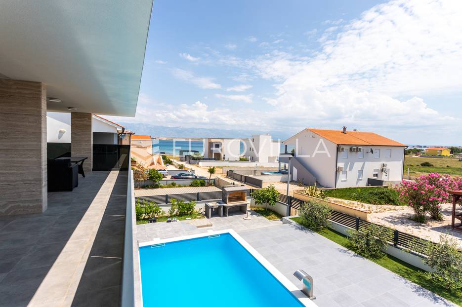 House For sale -  Vir