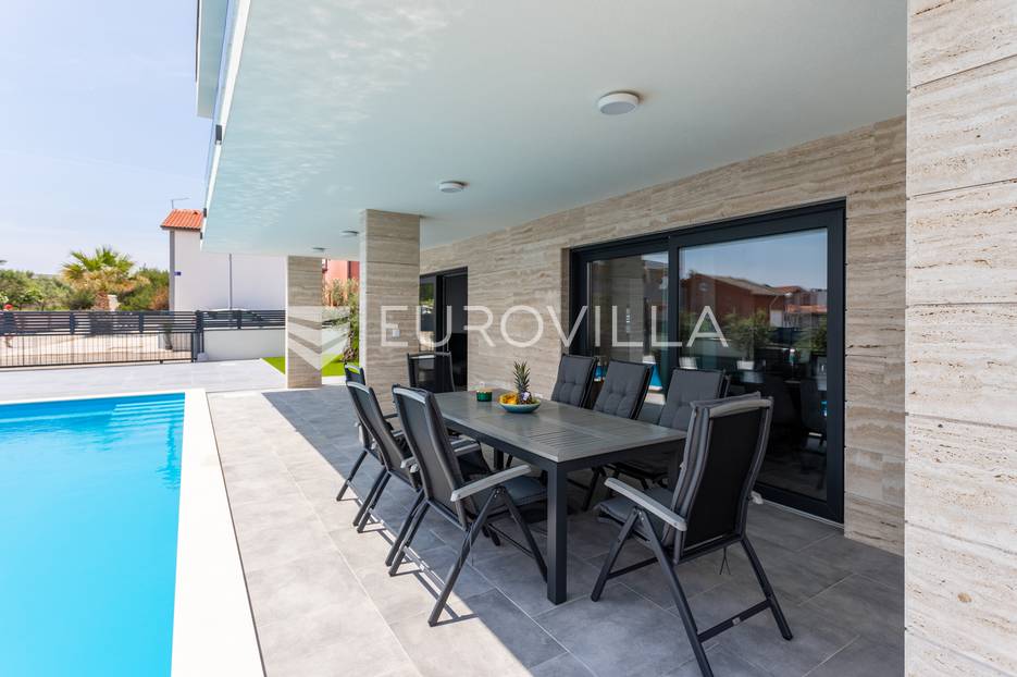 House For sale -  Vir