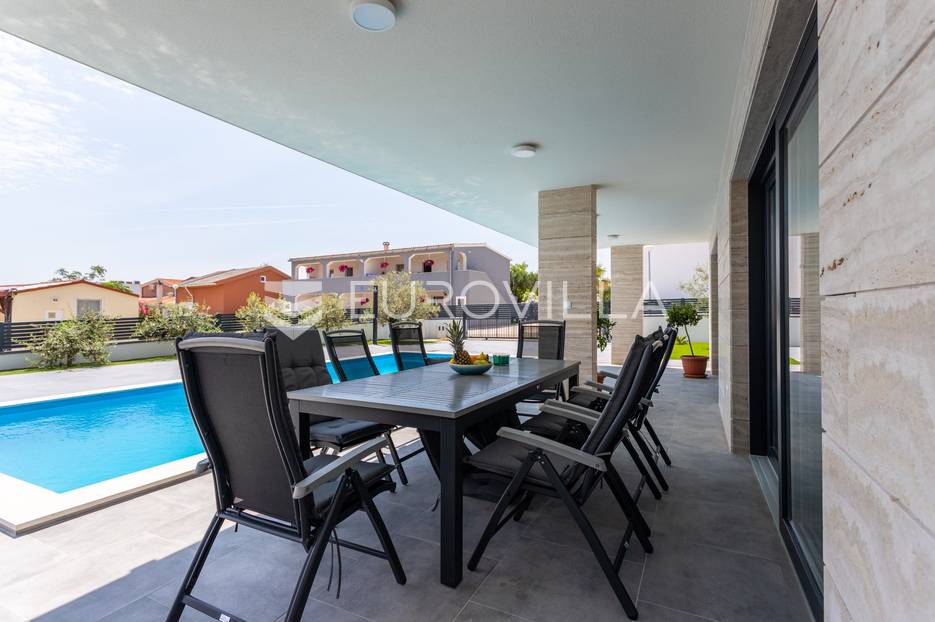 House For sale -  Vir