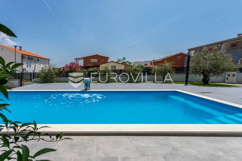 House For sale -  Vir