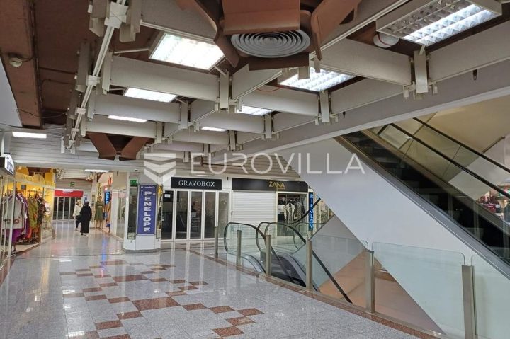 Poslovni prostor na prodaju 56 m² – Centar
