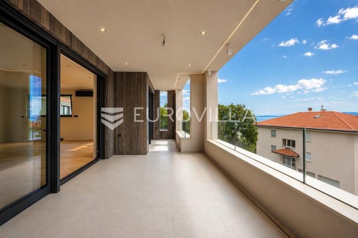 Apartmán na prodej 201 m² – Rožići