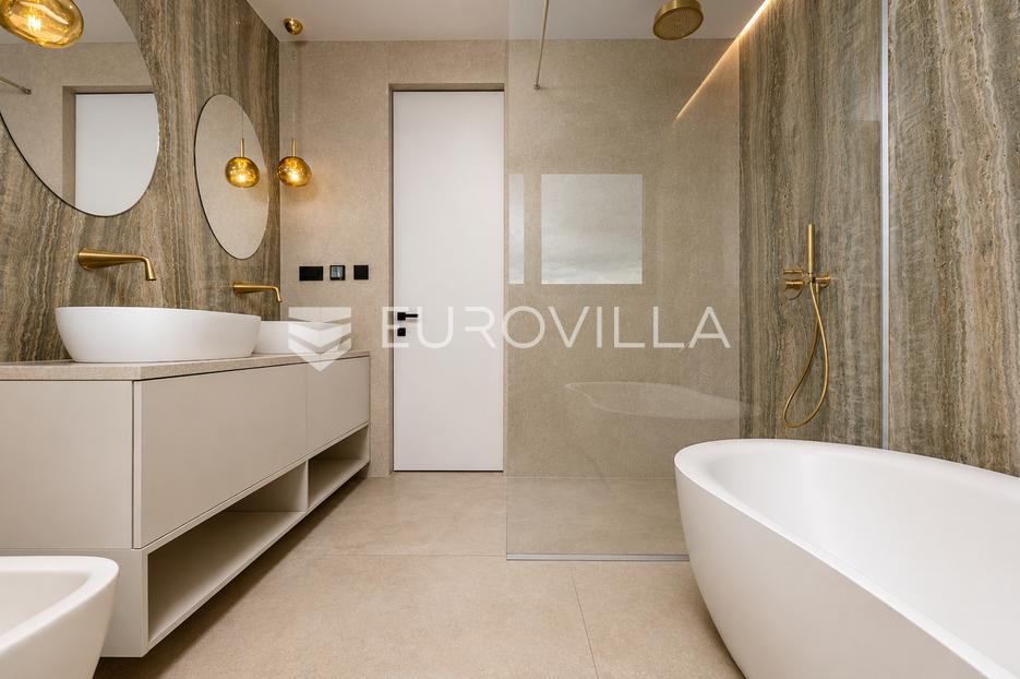 Apartma Na predaj - Primorsko-goranska Kostrena