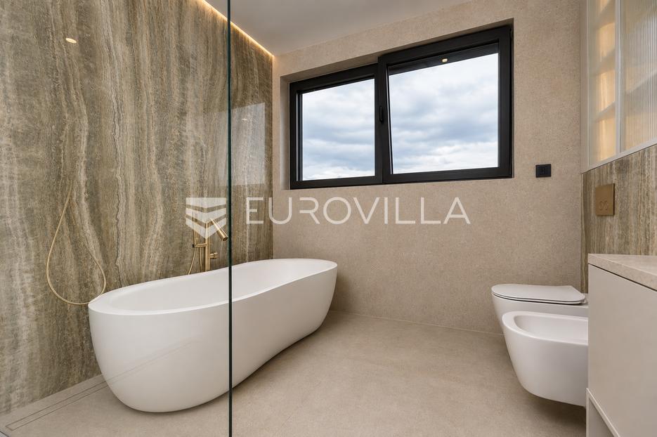 Apartma Na predaj - Primorsko-goranska Kostrena