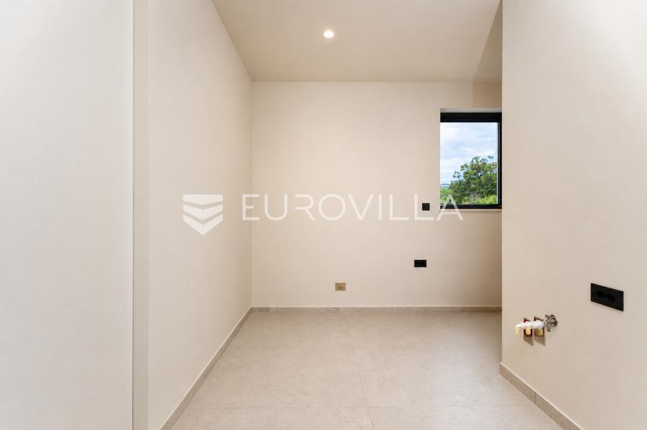 Apartma Na predaj - Primorsko-goranska Kostrena
