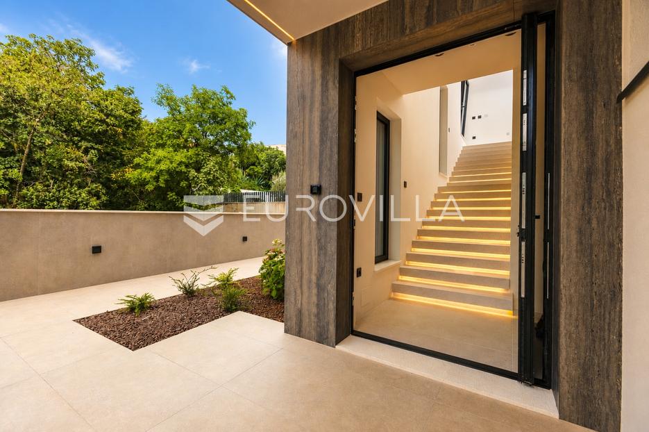 Apartma Na predaj - Primorsko-goranska Kostrena