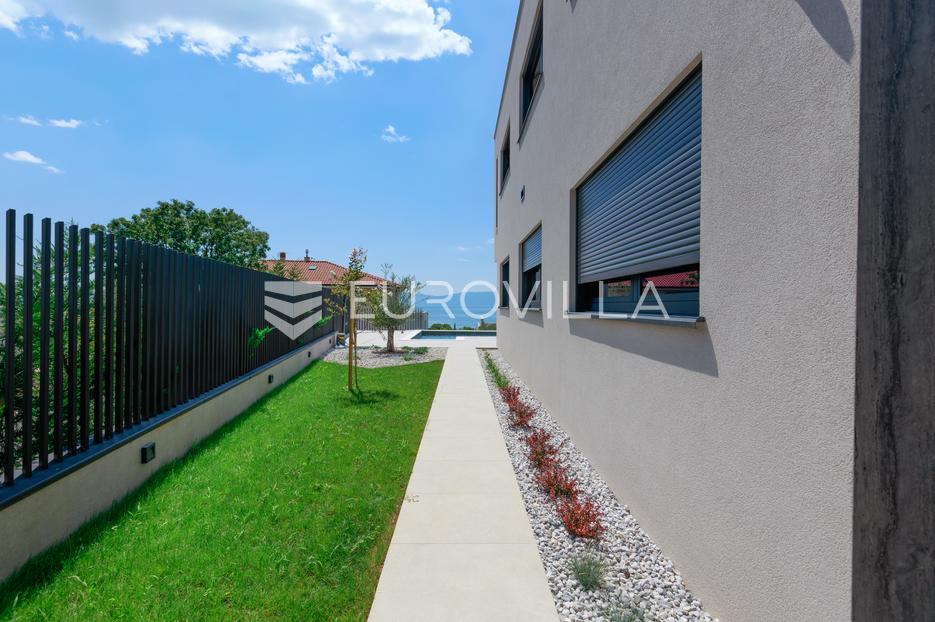 Apartma Na predaj - Primorsko-goranska Kostrena