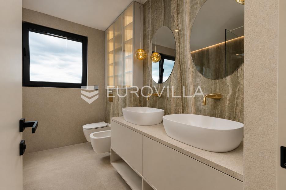Apartma Na predaj - Primorsko-goranska Kostrena