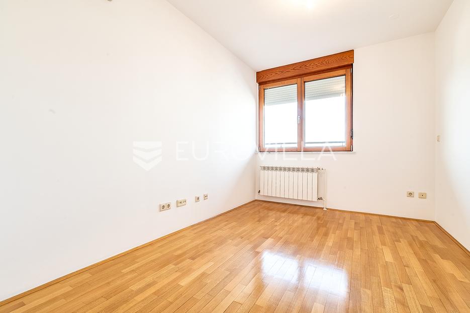 Appartamento In vendita -  Trešnjevka - Sjever