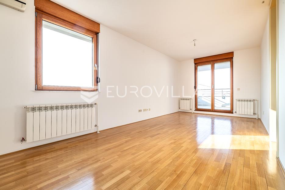 Appartamento In vendita -  Trešnjevka - Sjever