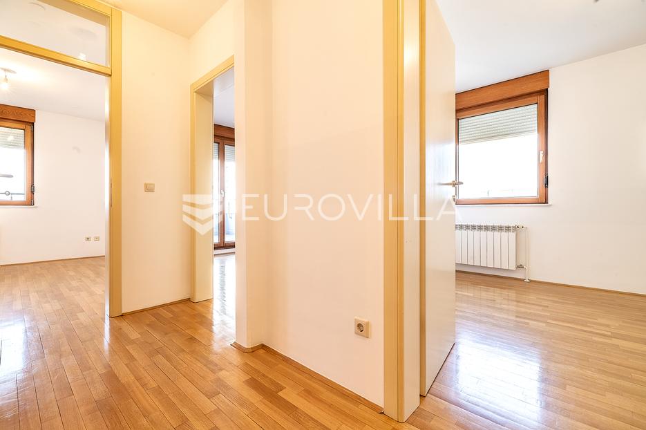 Appartamento In vendita -  Trešnjevka - Sjever
