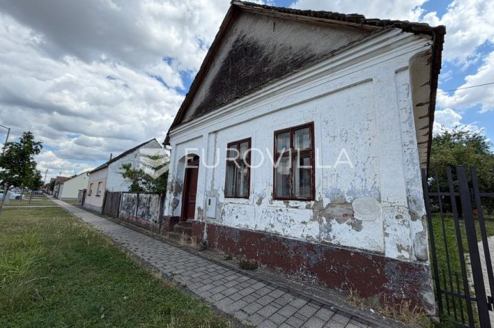 Dom na sprzedaż 260 m² – Semeljci