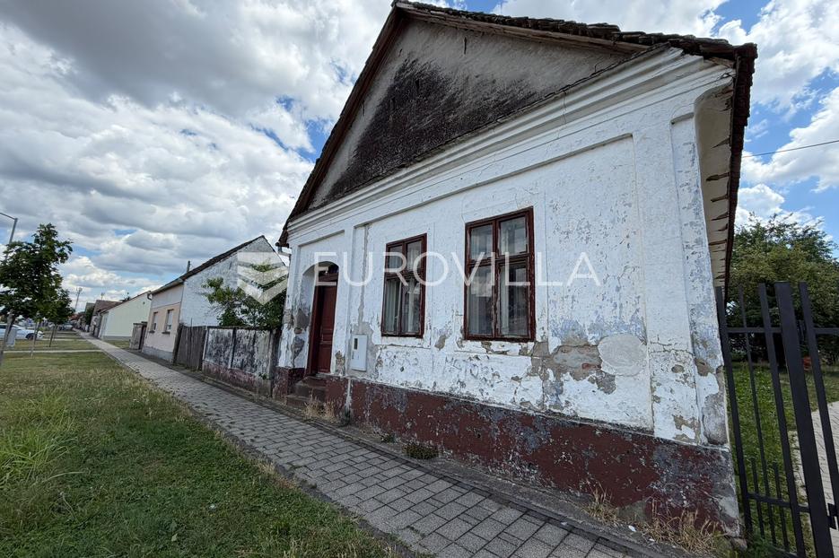 Dom Na sprzedaż - Osječko-baranjska Semeljci - foto 1/9