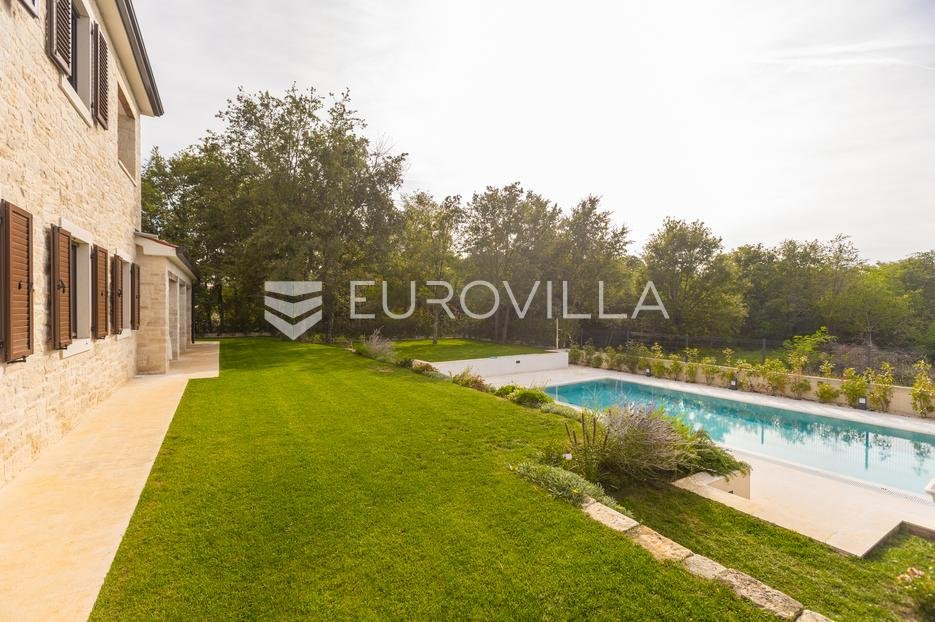 House For sale - Istarska Višnjan