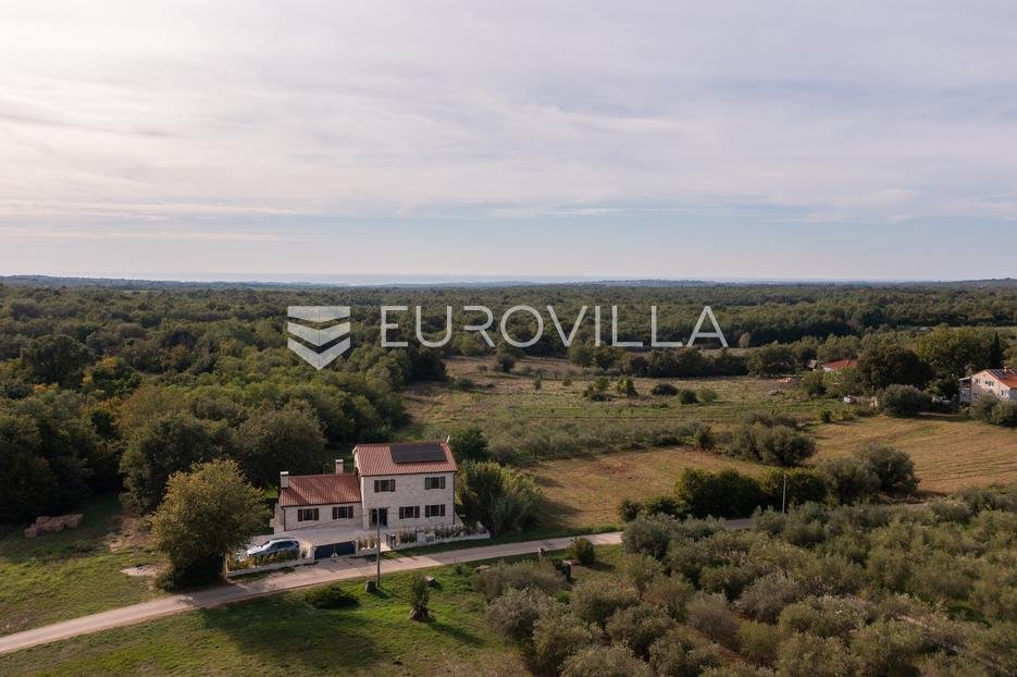 House For sale - Istarska Višnjan