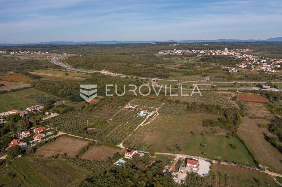 House For sale - Istarska Višnjan
