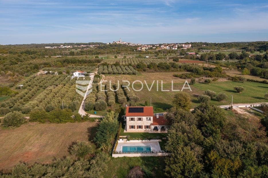 House For sale - Istarska Višnjan