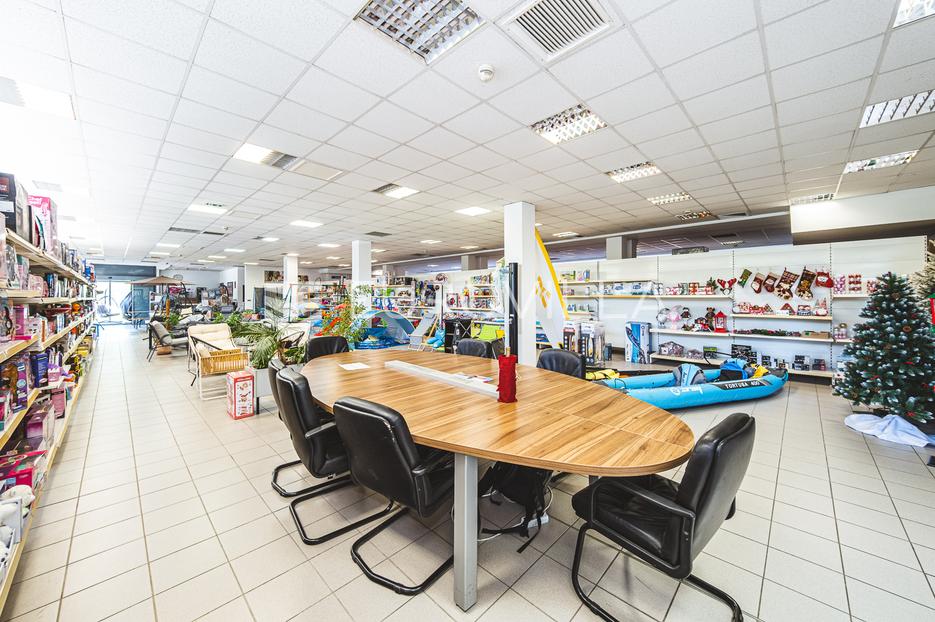 Locaux commerciaux À vendre - Grad Zagreb Peščenica - žitnjak - foto 1/10