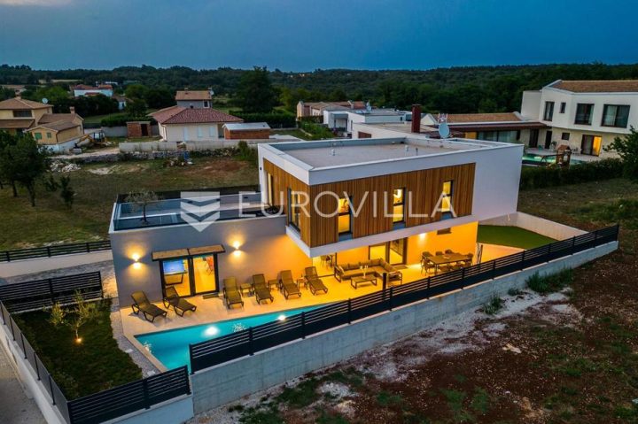 Dom na sprzedaż 215 m² – Svetvinčenat