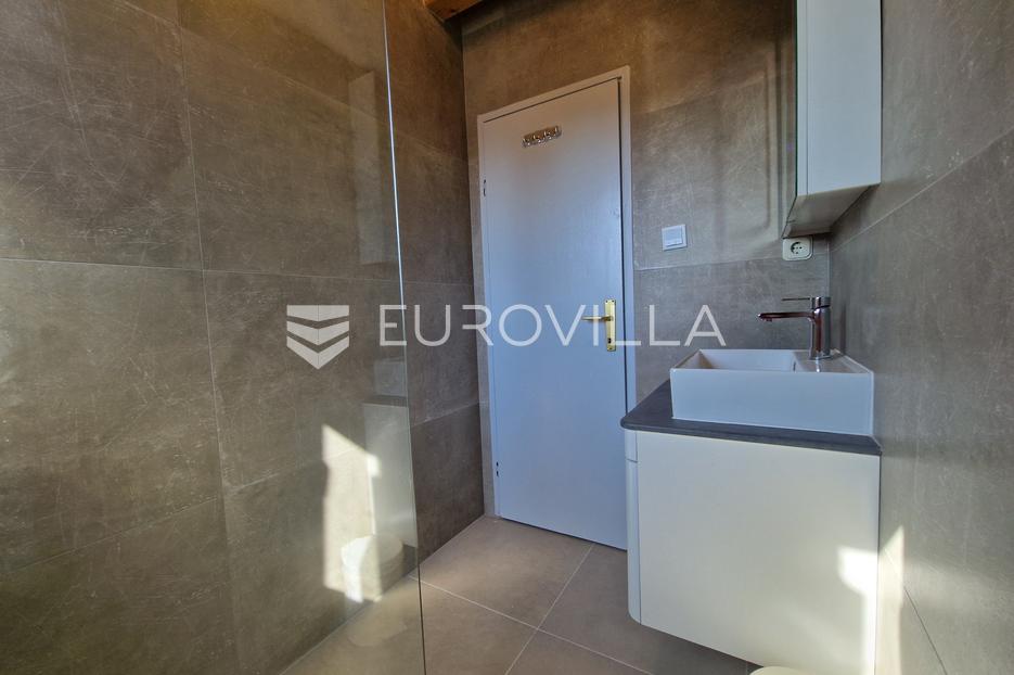 Flat For sale -  Vir