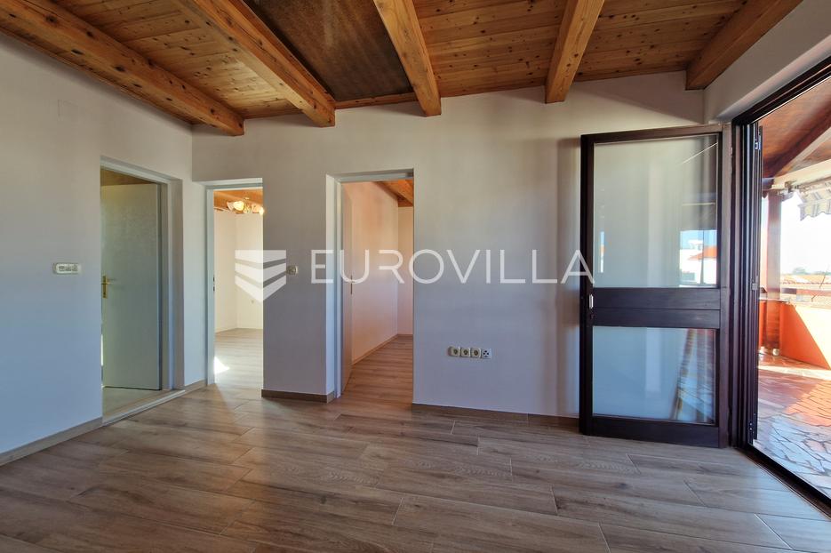 Flat For sale -  Vir