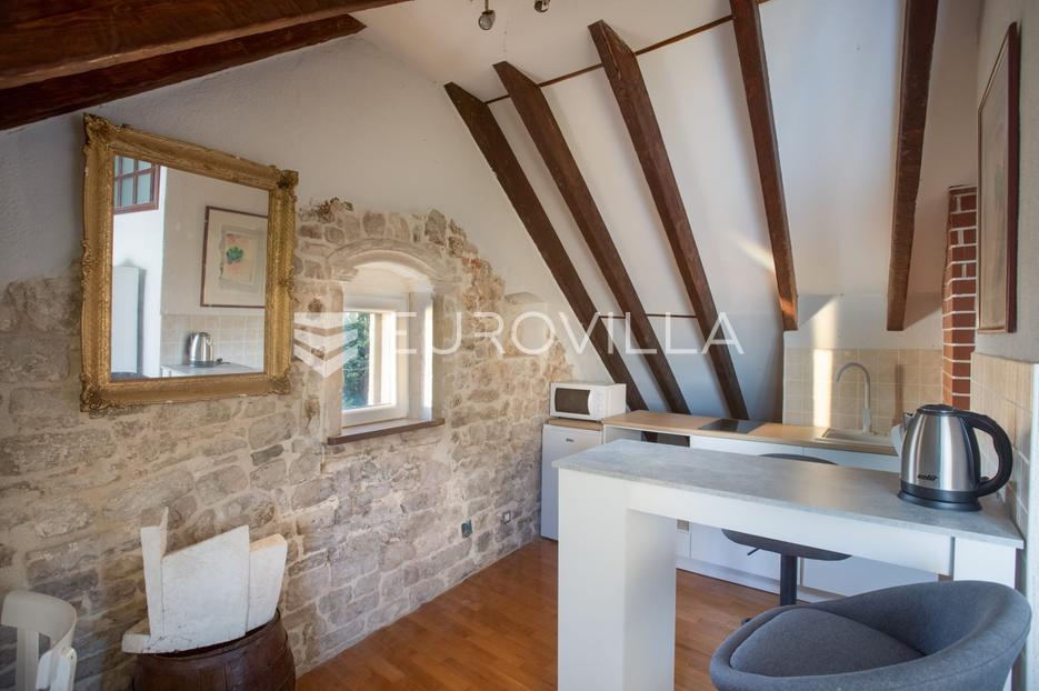 Casa In vendita -  Šibenik