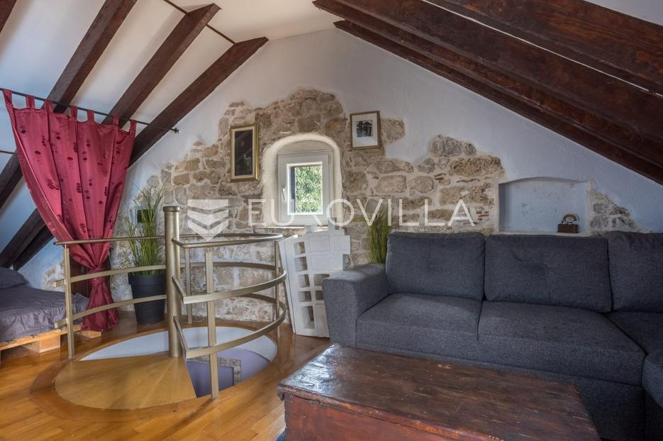 Casa In vendita -  Šibenik
