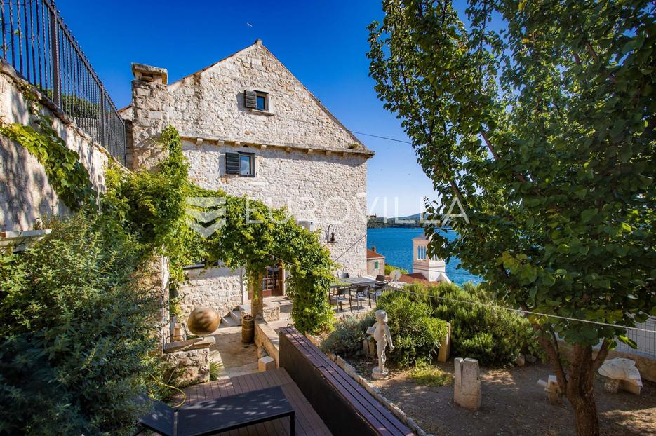 Casa In vendita -  Šibenik