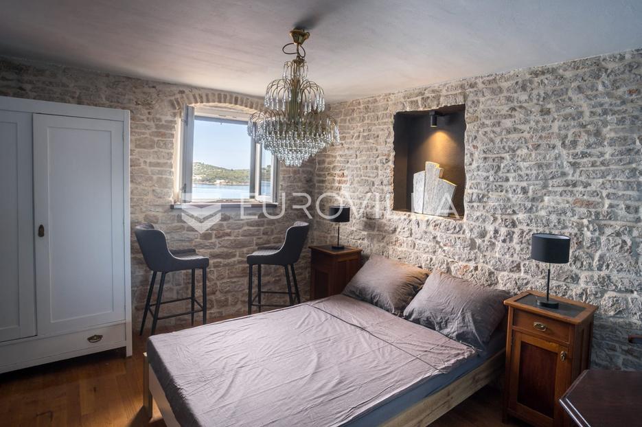 Casa In vendita -  Šibenik