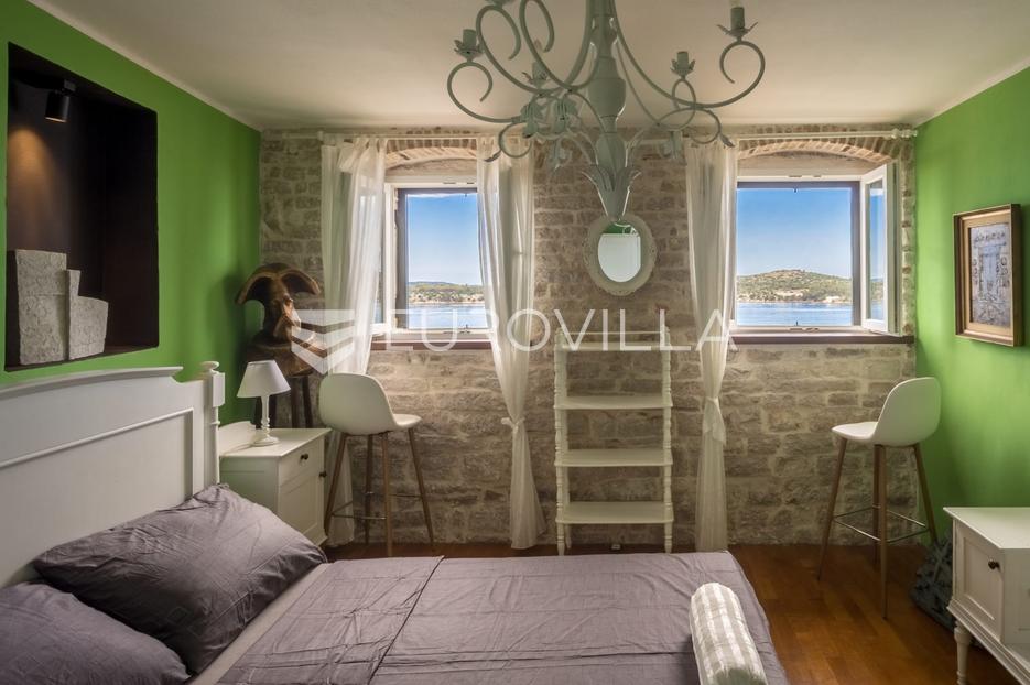 Casa In vendita -  Šibenik