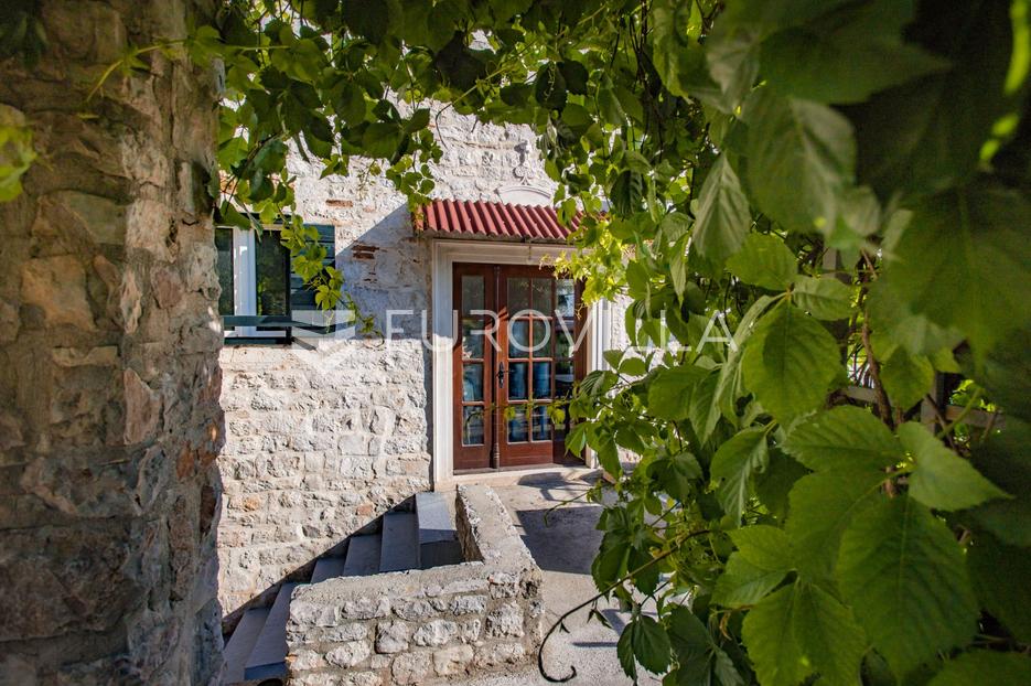 Casa In vendita -  Šibenik