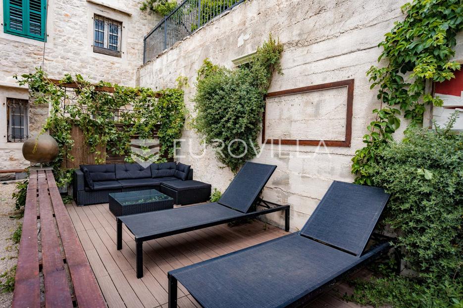 Casa In vendita -  Šibenik