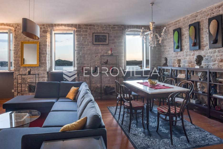 Casa In vendita -  Šibenik