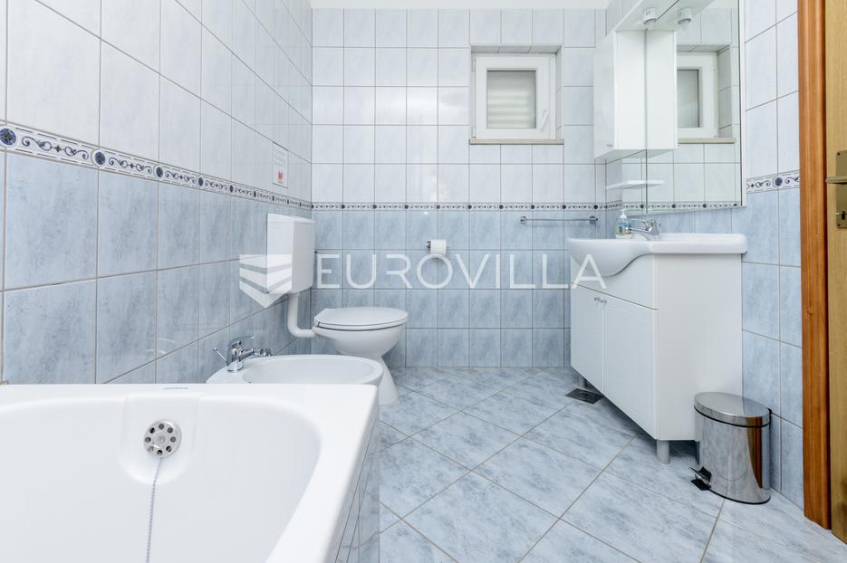 Flat For sale - Dubrovačko-neretvanska Slivno