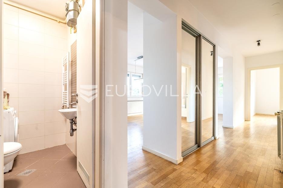 Apartma Naprodaj - Grad Zagreb Črnomerec