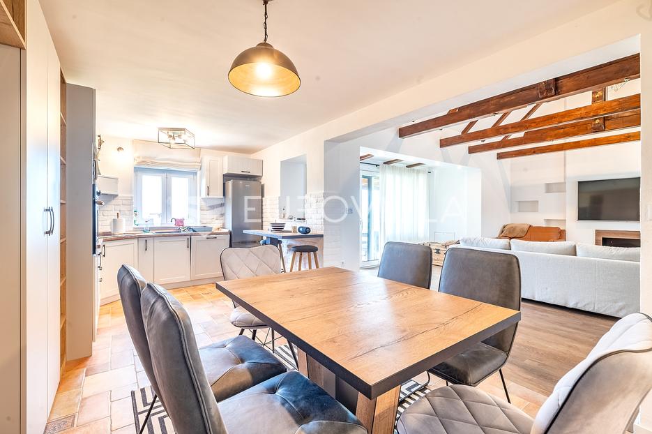 Maison À vendre -  Jastrebarsko - Okolica