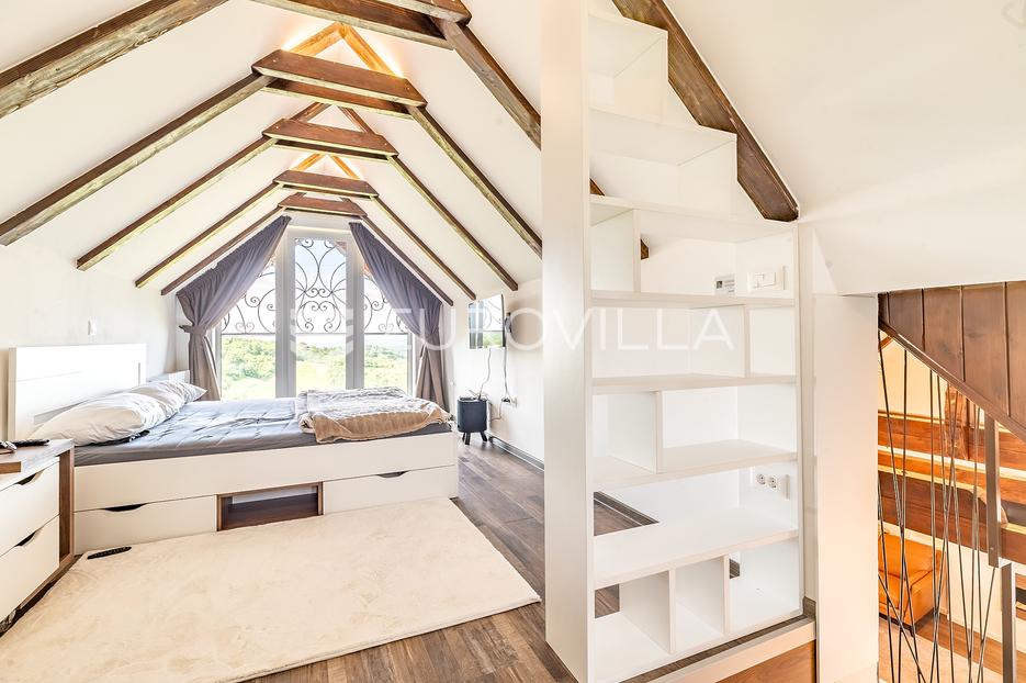 Maison À vendre -  Jastrebarsko - Okolica