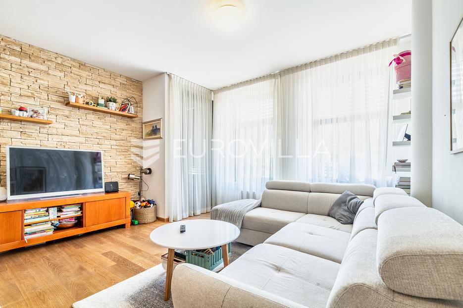 Appartement À vendre -  Maksimir