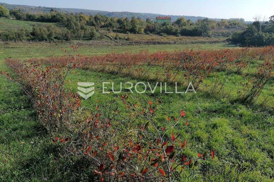 Parcela Naprodaj - Brodsko-posavska Garčin
