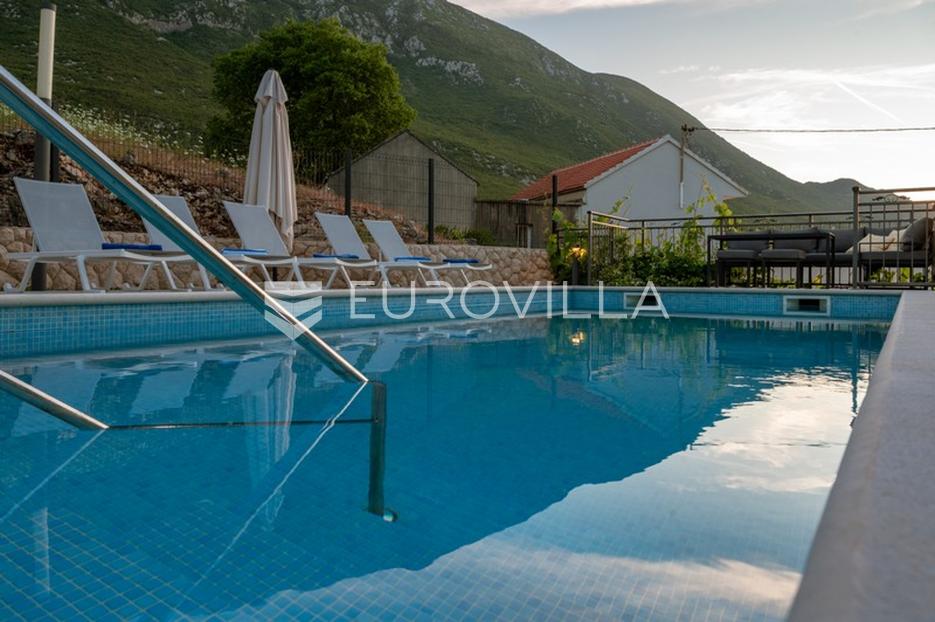 Hiša Na predaj - Splitsko-dalmatinska Zagvozd