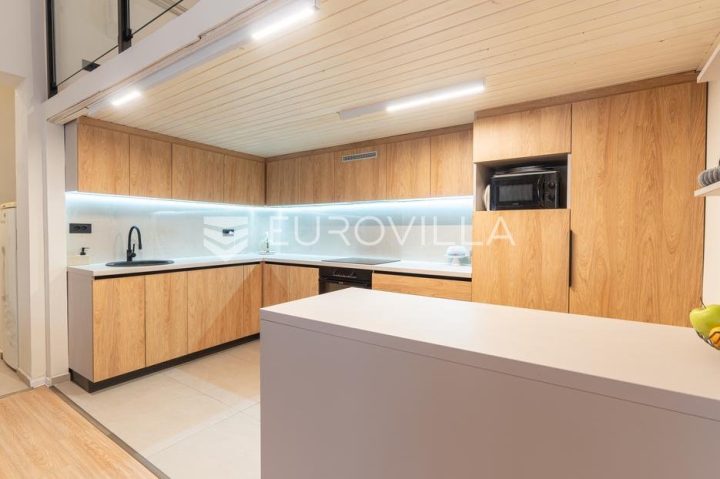Appartamento in vendita 90 m² – Gornji Grad / Centar